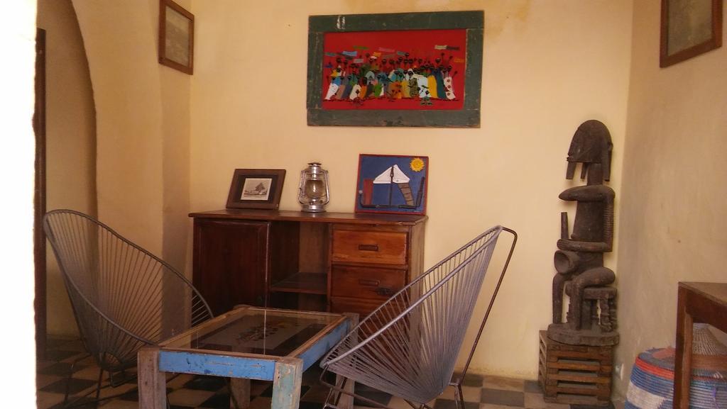 Maison Augustin Ly Gorée 外观 照片